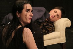 Amanda Tardif (Bianca) in Agnes de Castro